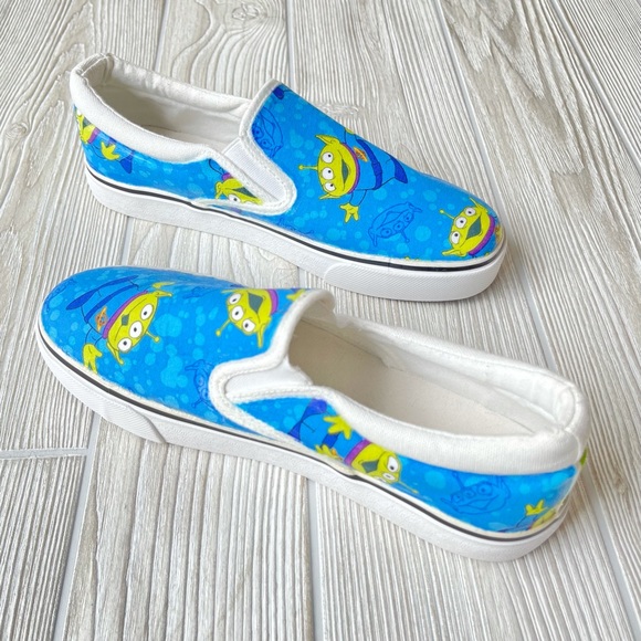 Custom Pixar Toy Story alien canvas slip-on shoes NWOT - Picture 4 of 5